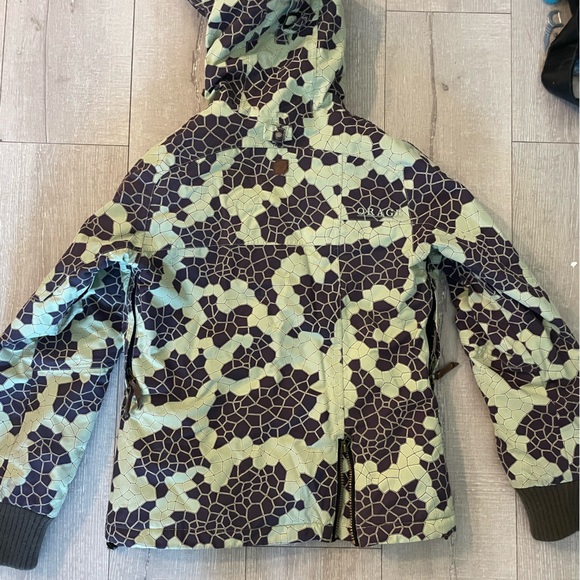 Women’s luxury ski jacket - Picture 3 of 6